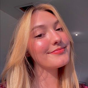 Meet your Posher, Avery